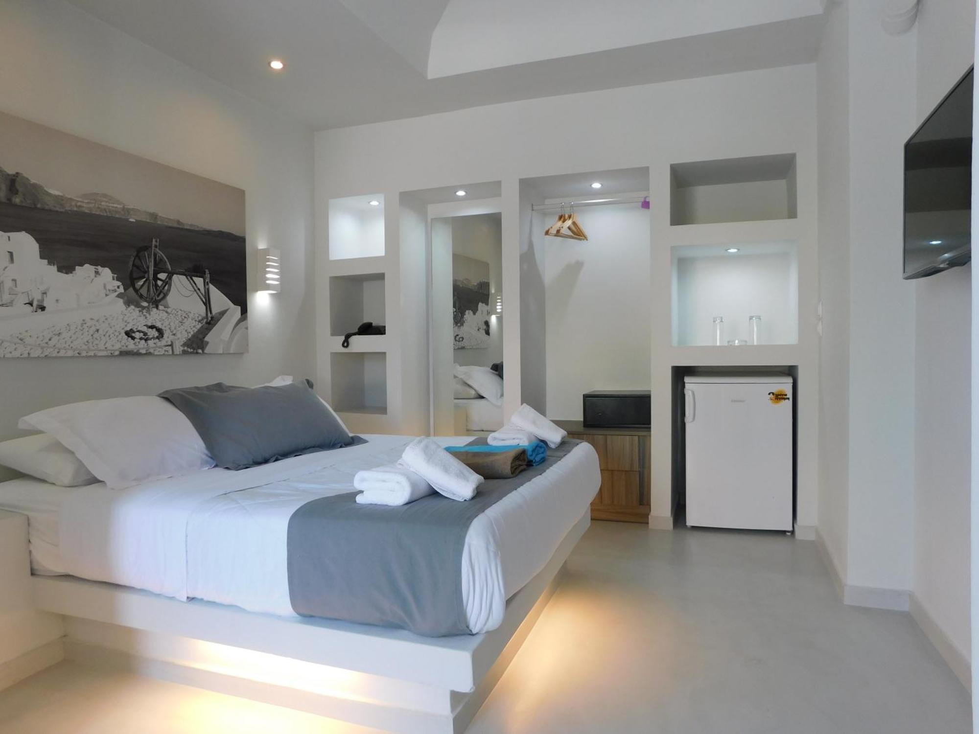 Perissa Beachfront Rooms Exterior photo